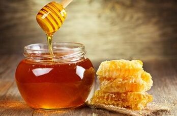 The use of honey for the treatment of prostatitis